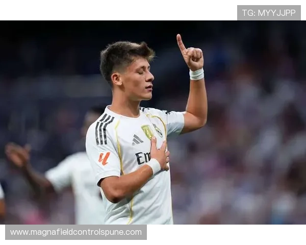 皇马进攻火力增强，结构失衡问题逐步显现