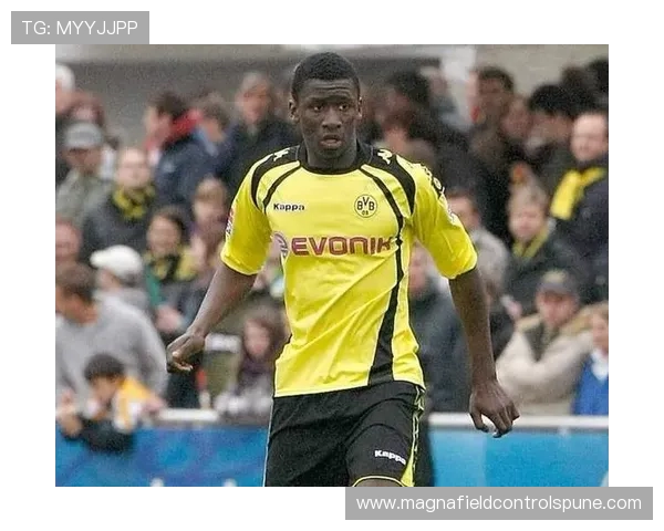 安东尼奥·吕迪格：斯图加特青训出身的强硬中卫解析